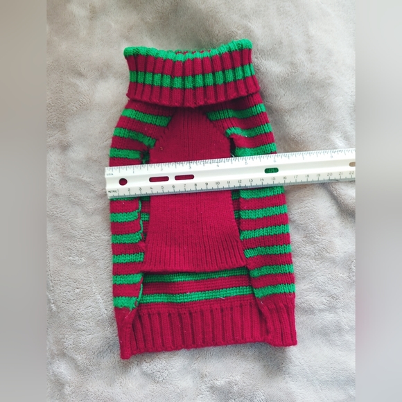 Small Pet Sweater - Picture 2 of 2